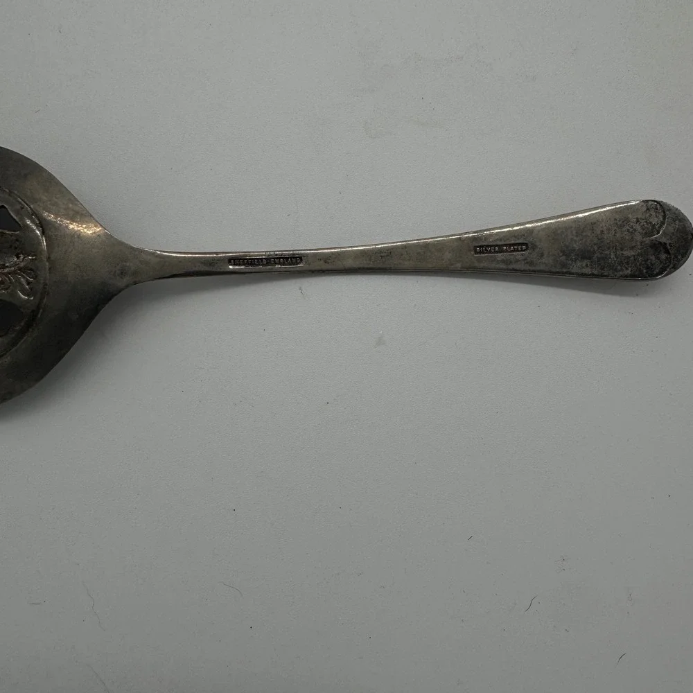 Vintage Sheffield England Silver Plated Pierced Sifter Spoon Fruit Motif Ornate - Picture 4 of 6